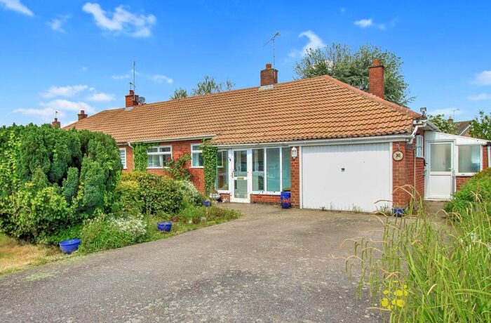 3 Bedroom Bungalow For Sale In Colledge Close, Brinklow, Rugby, CV23