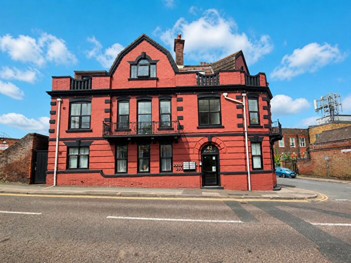 1 Bedroom Flat To Rent In North Street, Rochester, ME2