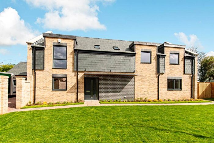 5 Bedroom Detached House For Sale In Brockleaze, Neston, Corsham, SN13