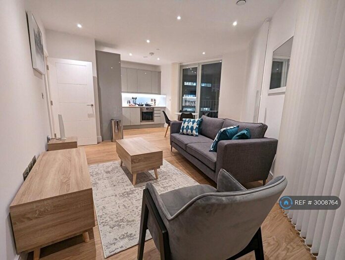 2 Bedroom Flat To Rent In Pershore Street, Birmingham, B5