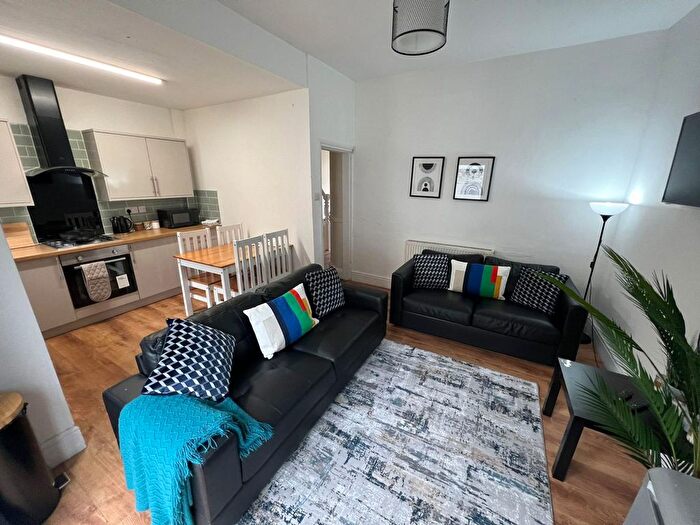 4 Bedroom Terraced House To Rent In Brookdale Road, Liverpool, L15