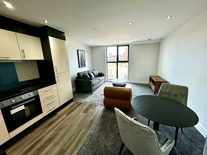 1 Bedroom Flat To Rent In Crown Point Road, Hunslet, Leeds, West Yorkshire, LS10