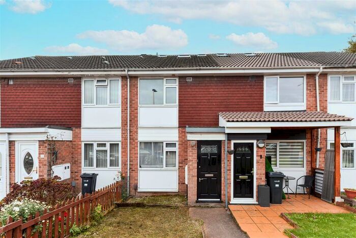 3 Bedroom Property To Rent In Scoter Close, Woodford Green, IG8