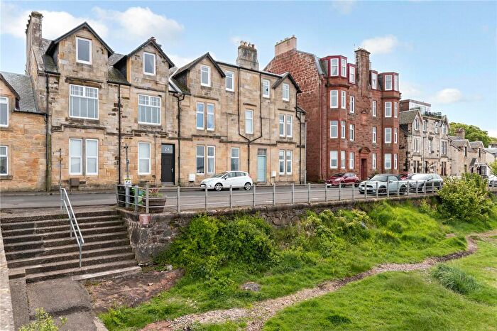 2 Bedroom Flat For Sale In Bay Street, Fairlie, Largs, North Ayrshire, KA29