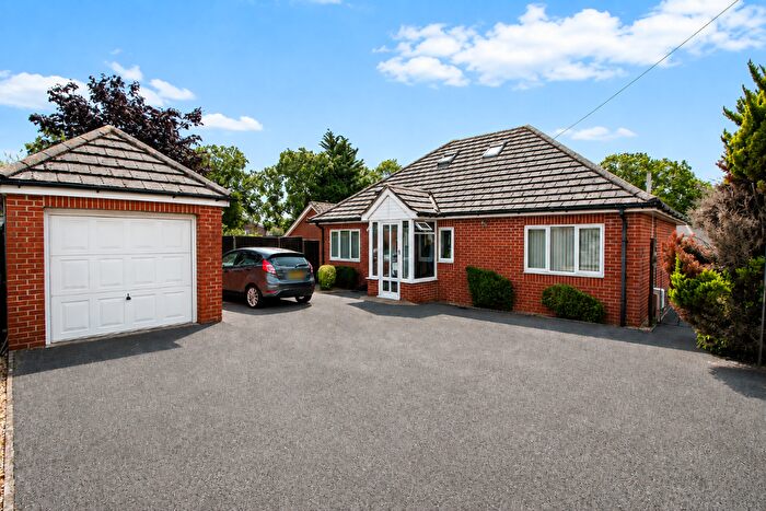3 Bedroom Detached Bungalow For Sale In Padnell Avenue, Cowplain, PO8