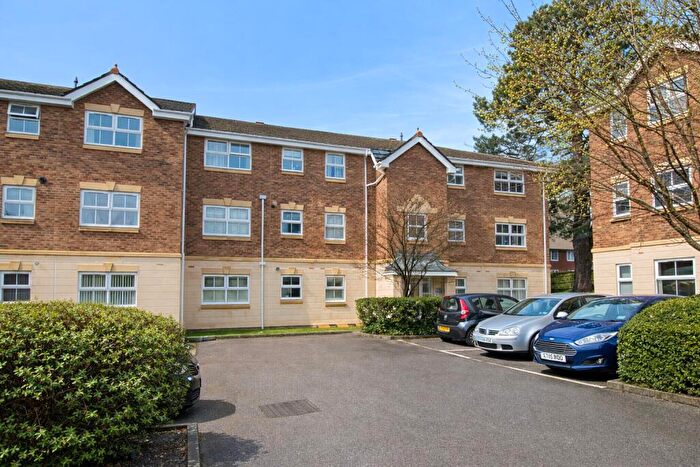 2 Bedroom Flat To Rent In Heath Road, Haywards Heath, RH16