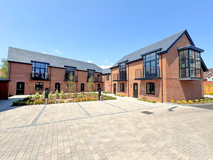 2 Bedroom Terraced House For Sale In Connaught Place, Brockenhurst, SO42