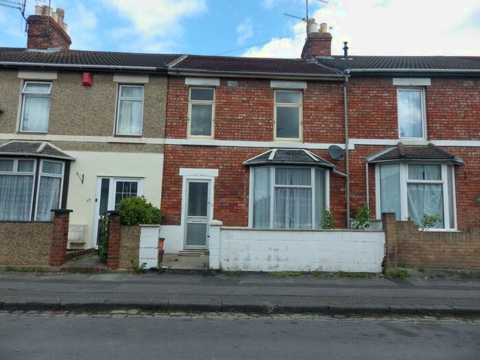 3 Bedroom Terraced House To Rent In Caulfield Road, Swindon, Wiltshire, SN2