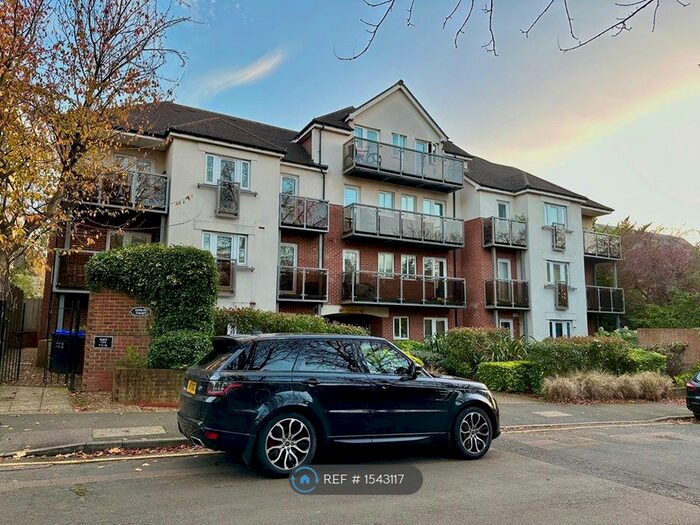 2 Bedroom Flat To Rent In Jubilee Court, Sutton, SM2