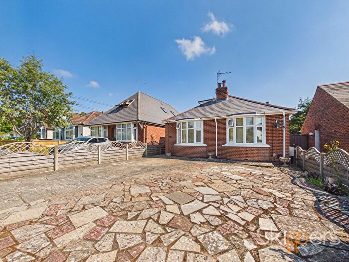 3 Bedroom Detached Bungalow For Sale In Kingsnorth Road, Ashford, TN23