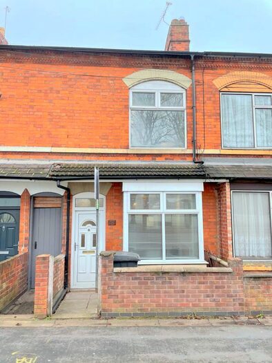 3 Bedroom Terraced House To Rent In Saffron Lane, Leicester, LE2