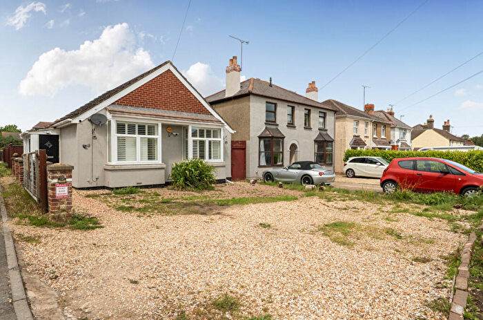 3 Bedroom Bungalow For Sale In Kingsdown Road, Kingsdown, Swindon, SN2