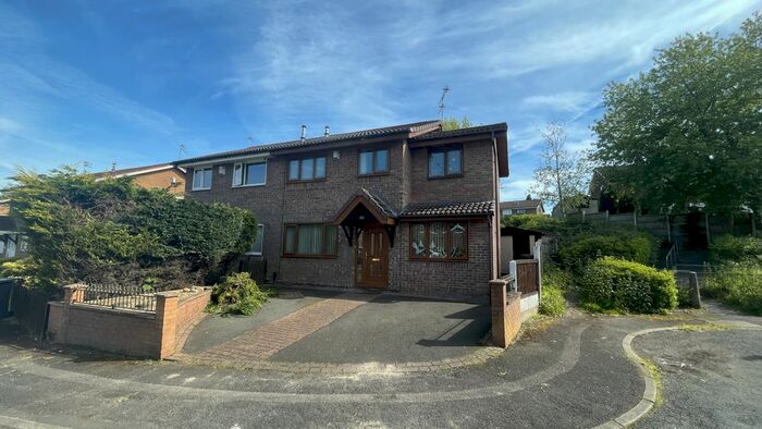 4 Bedroom Semi-Detached House To Rent In Ramsey Avenue, Preston, Lancashire, PR1