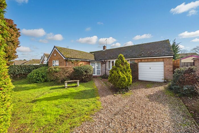 3 Bedroom Detached Bungalow For Sale In Mackenzie Road, Thetford, IP24