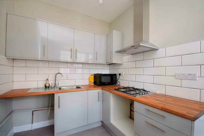 1 Bedroom Apartment To Rent In Rushey Green, Catford, SE6
