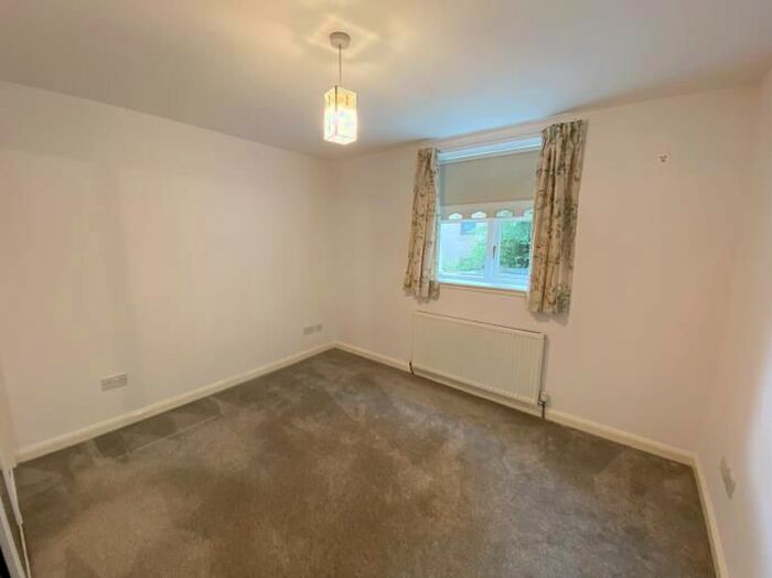 2 Bedroom Flat To Rent In Auchingramont Road, Hamilton, ML3