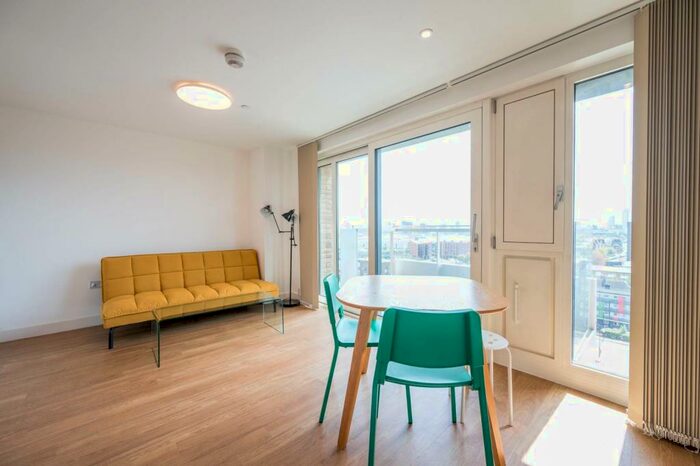 Studio To Rent In Marner Point, Bow, London, E3