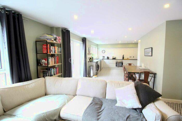 2 Bedroom Apartment To Rent In The Linx, Naples Street, Northern Quarter, M4