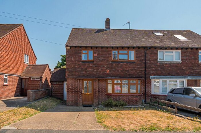 3 Bedroom Semi Detached House For Sale In Guildford, Surrey, GU1