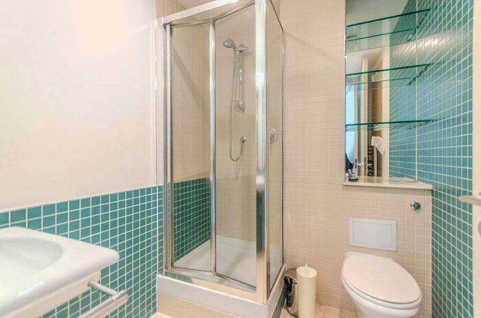 2 Bedroom Flat To Rent In Lexington Apartments, City, London, EC1Y