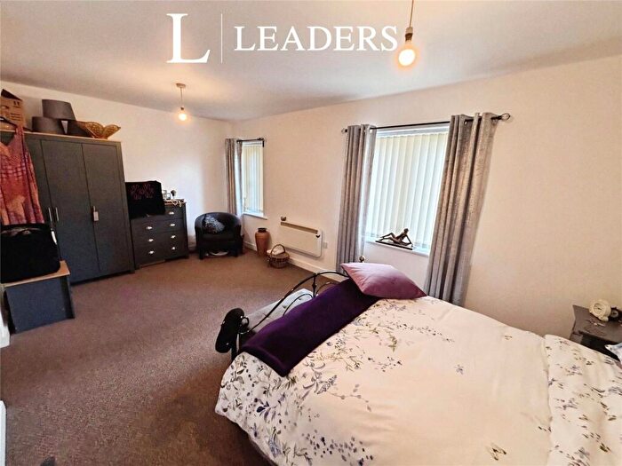 2 Bedroom Apartment For Sale In Woodsome Park, Woolton, Liverpool, L25