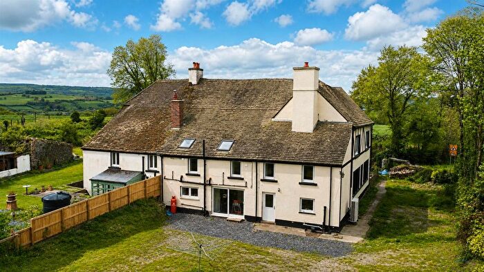 4 Bedroom Property For Sale In New Inn, Near Llandeilo, SA19