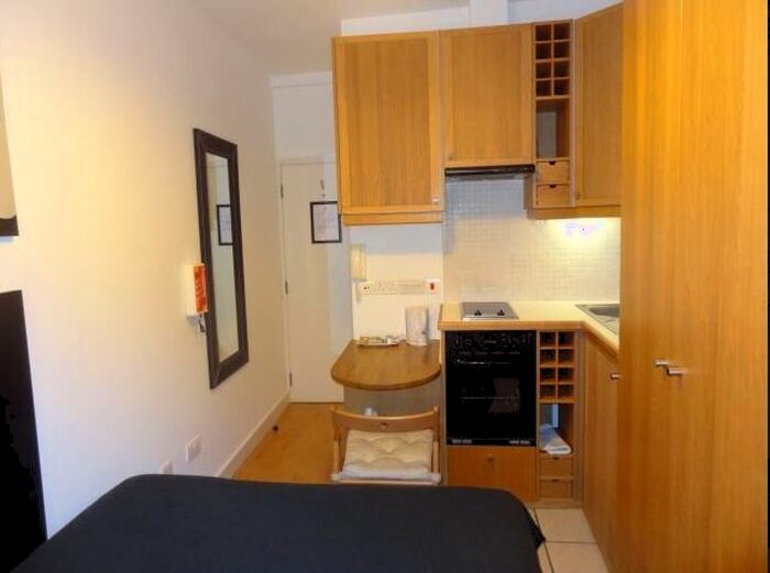 Studio To Rent In Cartwright Gardens, London, WC1H