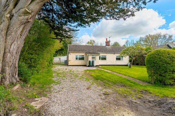 2 Bedroom Detached Bungalow For Sale In Browns End Road, Broxted, Dunmow, CM6