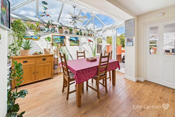 3 Bedroom End Of Terrace House For Sale In Lower Cambridge Street, Loughborough, LE11