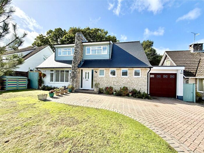 4 Bedroom Detached House For Sale In Knightwood Close, Highcliffe On Sea, Christchurch, Dorset, BH23