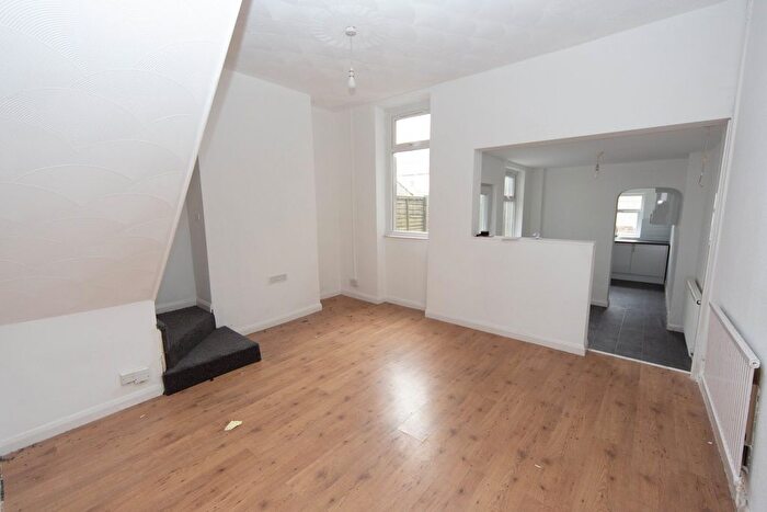 2 Bedroom Terraced House To Rent In Compton Street, Grangetown, Cardiff, CF11