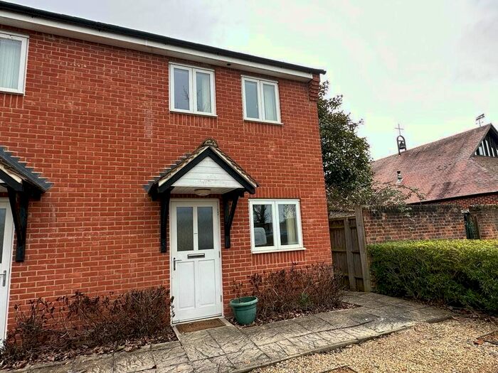 2 Bedroom Detached House To Rent In Glebe Road, Didcot, OX11
