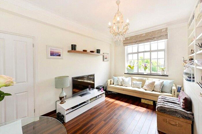 1 Bedroom Apartment To Rent In Mortimer Court, Abbey Road, NW8