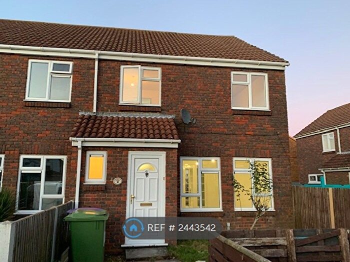 3 Bedroom Semi-Detached House To Rent In St. Michaels Walk, Hawkinge, Folkestone, CT18