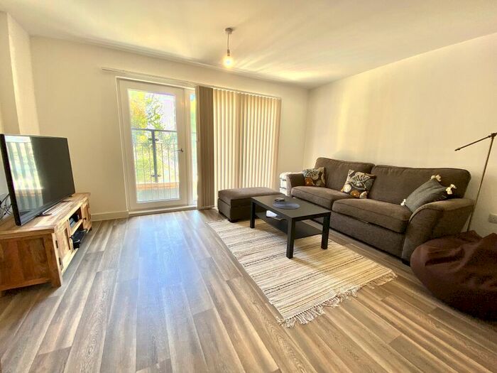 1 Bedroom Apartment To Rent In Spring Street, Birmingham, B15