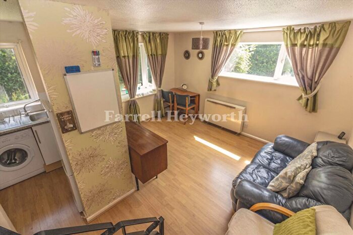 1 Bedroom House For Sale In New Drake Green, Westhoughton, Bolton, BL5