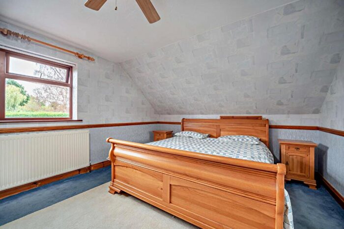 4 Bedroom Detached House For Sale In Southend Road, Bradfield Southend, Berkshire, RG7