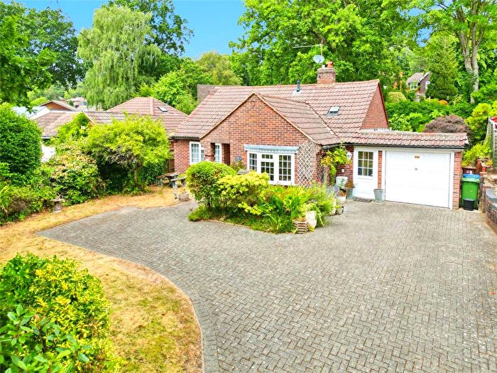 3 Bedroom Bungalow For Sale In Harts Leap Road, Sandhurst, Berkshire, GU47