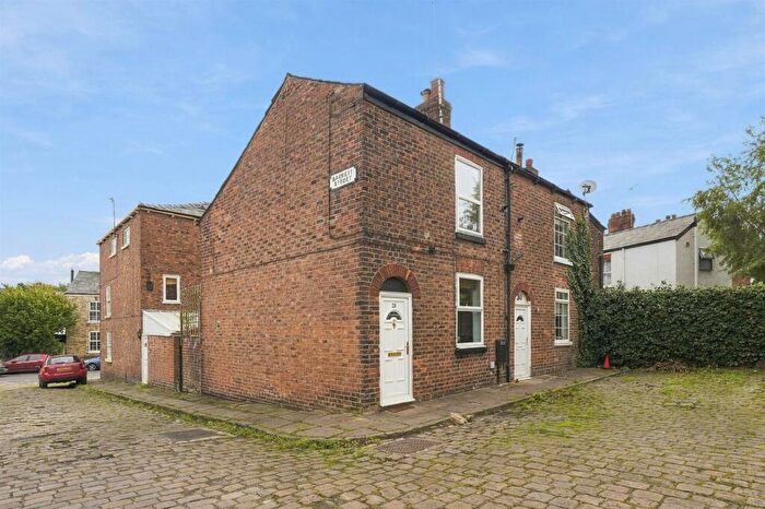 2 Bedroom House For Sale In Clowes Street, Macclesfield, SK11