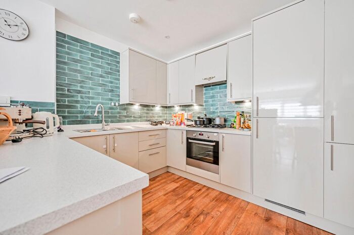 2 Bedroom Flat For Sale In Bluebonnet Court, Ruby Mews, London, Palmers Green, London, N13