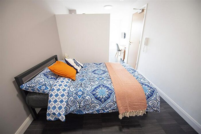 Studio To Rent In Edge Lane, Liverpool, L7