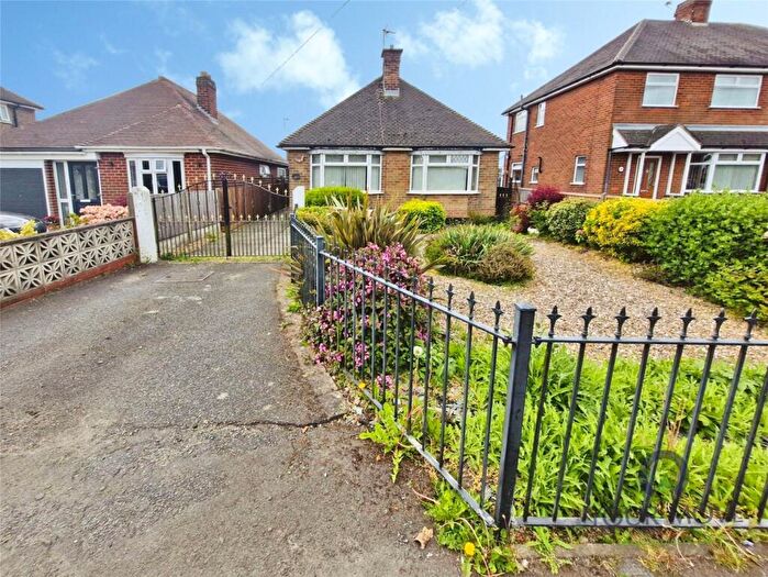 2 Bedroom Bungalow For Sale In Ashby Road, Ibstock, Leicestershire, LE67
