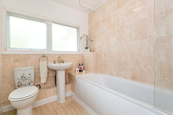3 Bedroom End Terrace House For Sale In Haddington Road, Bromley, BR1