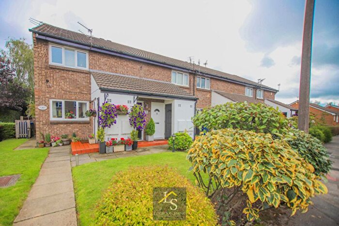 1 Bedroom Flat For Sale In Brent Moor Road, Bramhall, SK7