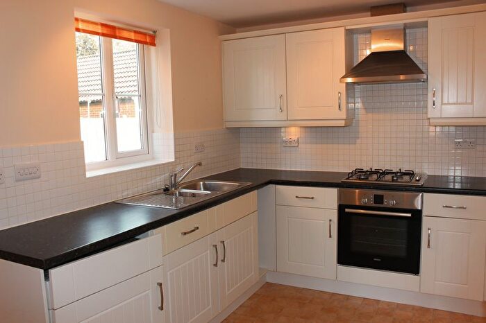 2 Bedroom Flat To Rent In Minnow Close, Calne, SN11