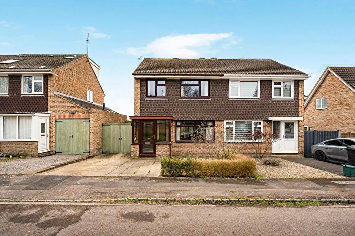 3 Bedroom Semi-Detached House For Sale In Combewell, Garsington, OX44