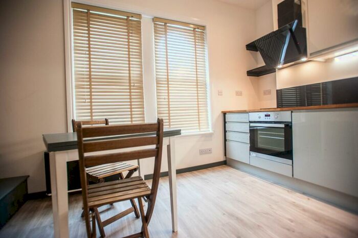 Studio To Rent In Egremont Place, Brighton, BN2