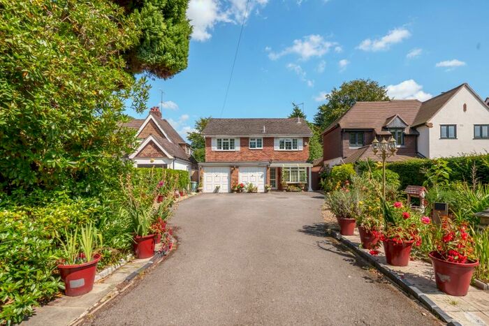 5 Bedroom Detached House For Sale In Woodham, GU21