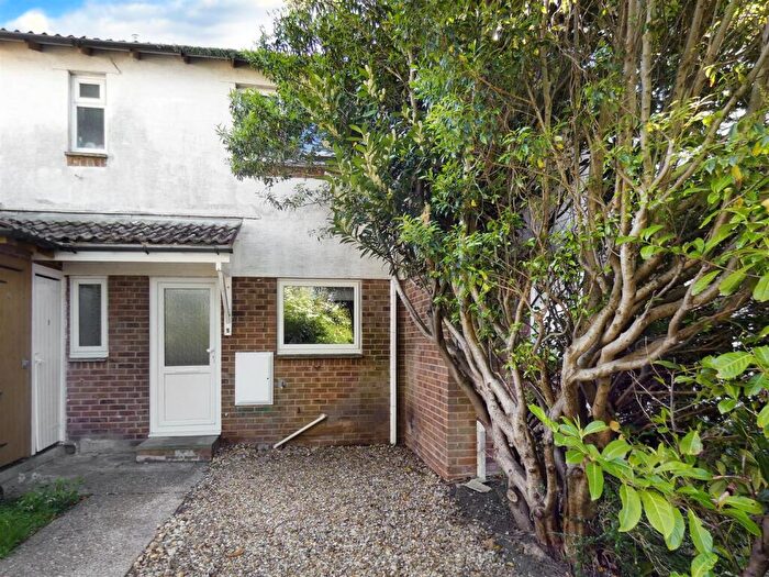 1 Bedroom Apartment To Rent In Armada Way, Littlehampton, BN17