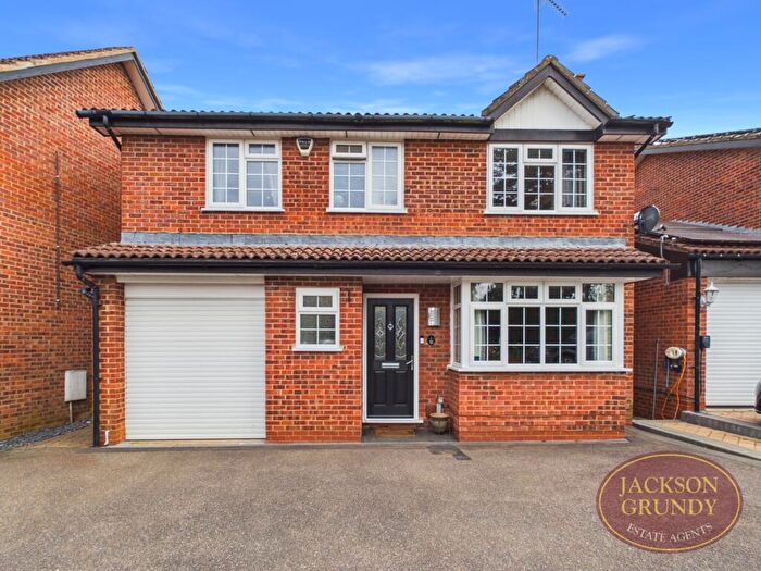 4 Bedroom Detached House For Sale In Knighton Close, Duston, NN5